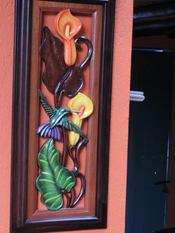 Hotel Los Geranios ドゥイタマ エクステリア 写真