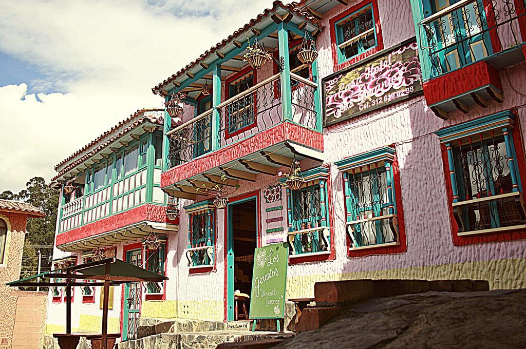 Hotel Los Geranios ドゥイタマ エクステリア 写真